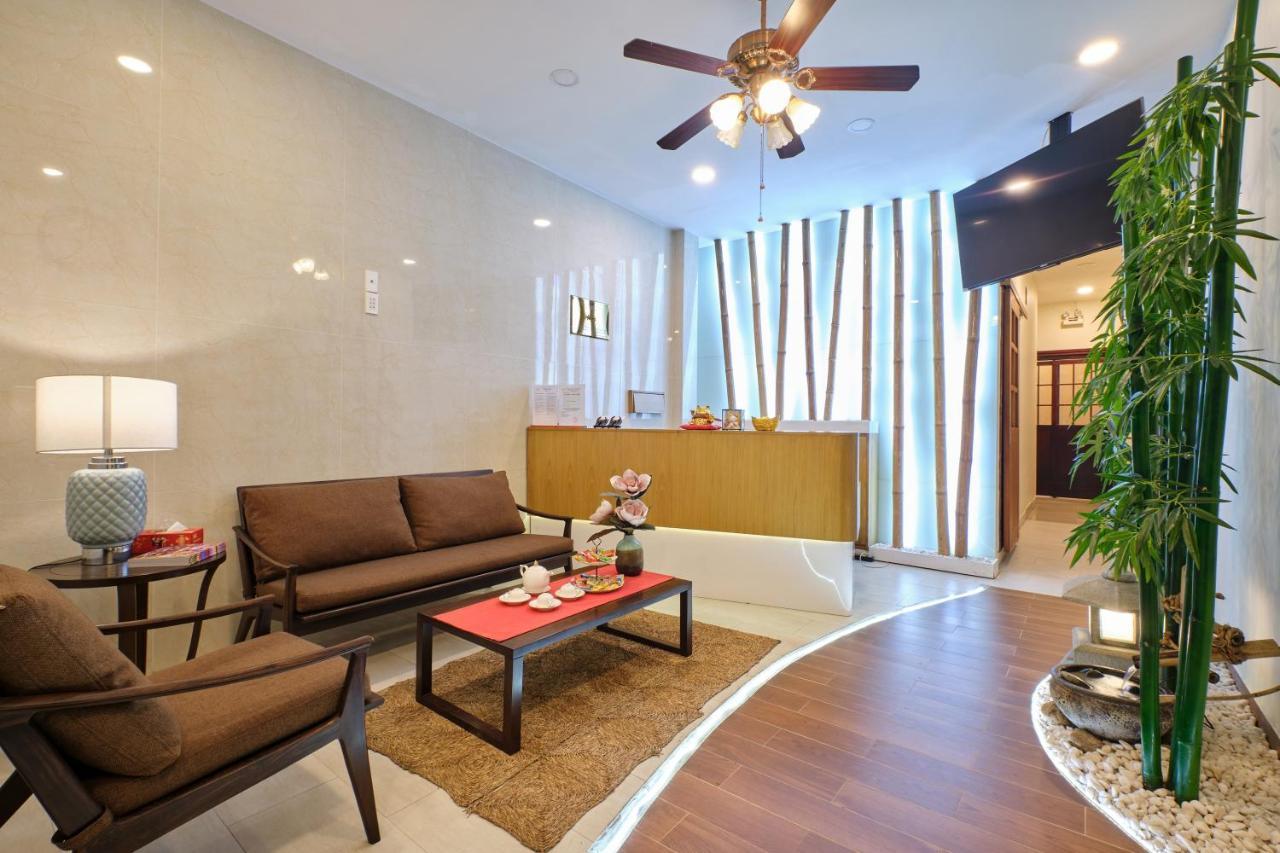 Pham Van Sakura Hotel Thuan An Экстерьер фото