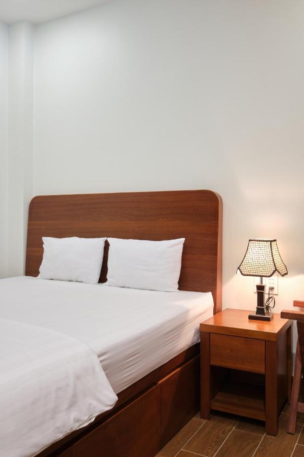 Pham Van Sakura Hotel Thuan An Экстерьер фото